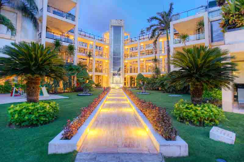 Hotel-01