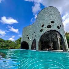 Infinity Pool Club 02