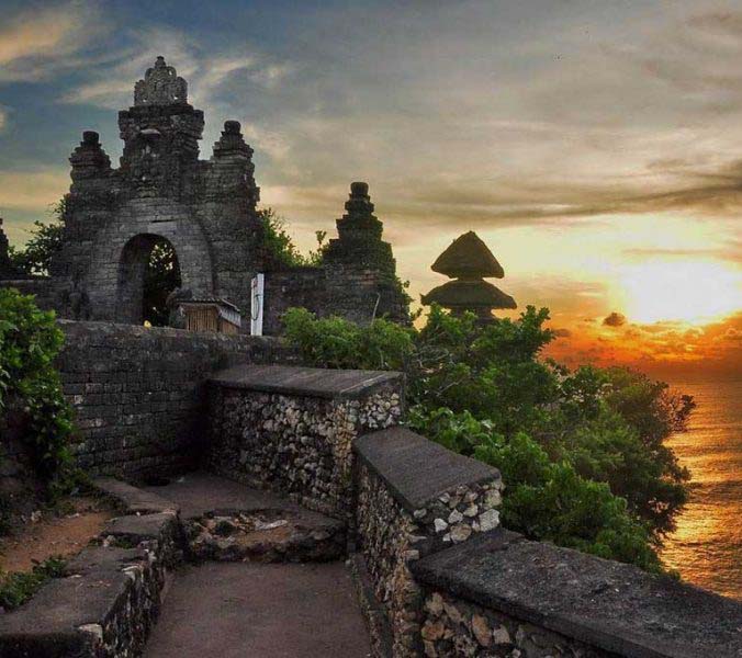 Uluwatu Temple 02